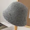 Sombrero de Pescador de Punto Grueso Cálido Versátil Mezcla de Cachemira Etiqueta Metálica de Alta Gama Color Sólido Estilo Coreano