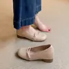 Zapatos de Mujer Estilo Nuevo 2025 con Aumento Oculto de Altura, Talla Pequeña, Elegantes y de Moda, Correa de Perla, Color Sólido, Zapatos Planos, Boca Baja, Suela Suave