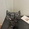 Estilo Coreano 2026 Nova Tendência Personalidade Doce Cool Picante Estilo Menina Grande Capacidade Corrente Manual de Mão Ombro Transversal Baguete Bolsa de Axila