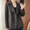 Nuevo abrigo de lana de color liso, doble botonadura, para mujer, perfecto para otoño e invierno, con un diseño elegante y versátil, corte holgado y bolsillos, con cuello de solapa estilo traje.