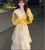 Nuevo conjunto estilo té coreano de Dongdaemun: top corto de mohair, de cintura alta, con cinturón, suave y elegante