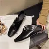 Zapatos de cuero retro que aumentan la altura para mujeres bajitas, nuevo modelo de primavera, estilo británico, puntera cuadrada, correa con hebilla, mocasines de corte profundo