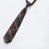 Corbata de Moño Marrón Retro Estilo Japonés Color Café con Cuello Champagne de Flor para Uniforme Académico de Mujer Estilo Universitario Tendencia Masculina