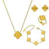 Pulsera de Trébol de Cuatro Hojas con Láser Versión Alta Dorada V Popular Transfronteriza Flor de Lote de Oro de 18 Quilates Pulsera de Acero de Titanio Joyería No se Desvanece