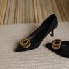 Saltos Altos Finos Bico Fino Estilo Francês para Mulheres, Primavera 2026, Preto Versátil Boca Rasa Profissional Sola Macia Elegantes Sapatos de Salto Único para Mulheres