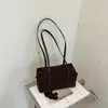 Bolso de axila de nicho estilo coreano transfronterizo para mujer, nuevo bolso de moda retro otoño 2026, bolso tote de hombro de gran capacidad