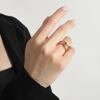 Anillo de acero de titanio con apertura sencilla y estilo frío, estilo japonés y coreano, diseño de nicho para mujer, ligero, de lujo, para celebridades de Internet.