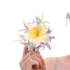 Huellas Florales de Verano, Pasador de Flor Plumeria Dopamina Colorida, Pasador Floral de Estilo Vacacional para Fotografía de Viajes Atmosférica