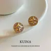 Brincos de Tarraxa Estrela de Oito Pontas Dourados com Sensação de Luxo Novo Estilo 2026 Temperamento de Luxo Leve Brincos Exquisitos Acessórios de Brinco Únicos de Nicho Bonitos