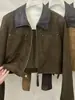 Jaqueta de Couro Casual Versátil Estilo Coreano Simples com Gola Lapela e Zíper para Mulheres Baixinhas, Peça de Outerwear Tendência Outono 2026