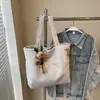 Bolsa Tote de Veludo Listrada Simples de Aparência Elegante, Estilo Novo Outono e Inverno para Mulheres, Bolsa Transversal Leve de Grande Capacidade para Viagem e Deslocamento
