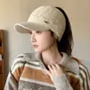Novo Boné de Pato de Pelúcia de Inverno com Proteção para as Orelhas para Mulheres, Estilo Coreano, Versátil, Top Aberto, Adequado para Rabos de Cavalo, Quente