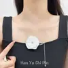 Colar de rede super fada com rosa para mulheres, corrente de clavícula ajustável, design de nicho de luxo leve, acessório de pescoço elegante