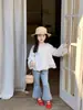 Conjunto Completo de Roupa Estilo Coreano para Bebê Menina Primavera e Outono 2026 Nova Camisa de Manga Bufante e Calça Flare Infantil