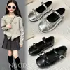 Zapatos de Princesa con Lazo para Niñas Suela Suave Zapatos de Cuero para Niños 2026 Primavera/Otoño Nuevos Zapatos Individuales Franceses para Niña Pequeña Zapatos de Actuación