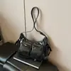 Bolso de axila de nicho coreano para mujer 2024 Nuevo Vintage Simple de alta gama Bolso cruzado Dulce Fresco Bolso de motociclista