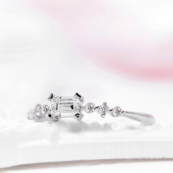 596736d7ddebc178155fb713-2-lar