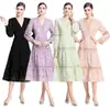 Colección de otoño transfronteriza: Vestido de longitud media, corte entallado, con botones, manga tipo linterna, con intrincado bordado de diseño floral calado, de estilo regio