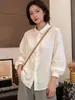 Camisa feminina simples e elegante de manga comprida com colarinho, novo estilo para o início do outono de 2026, top casual soltinho com um toque de sofisticação