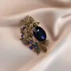 Broche Borboleta de Vidro de Luxo de Alto Padrão Transfronteiriço, Cristal Retro Incrustado com Diamantes, Elegante e Estiloso Broche para Blazer de Terno para Mulheres