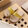Sandalias Planas Versátiles con Tira en el Dedo para Verano 2026 para Uso en Exteriores, Zapatos para Vacaciones en la Playa, Chanclas de Moda Estilo Coreano con Lunares