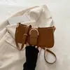 Bolsa Feminina Popular de Comércio Exterior Versátil Bolsa de Ombro 2026 Verão Simples Bolsa de Mão Cor Sólida Textura Estilosa PU Bolsa de Ombro Único