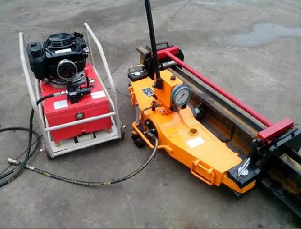 YZG-800液压直轨器1.jpg