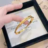 Pulseira de Anel Duplo Novo Estilo, Pulseira de Anel Cruzado Dupla Camada Encaixada, Pulseira de Anel Duplo Simples e de Alto Padrão