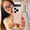 Adecuado para funda de teléfono Huawei Pura9080Pro, protección de borde completo, nuevo diseño anti-caída de dibujos animados, conejo de placa de lunares rosas para mujer