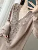 Cardigan 100% Lã Novo Outono e Inverno 2026 para Mulheres com Gola V Crochê Vazada Suéter Versátil Casaco Solto