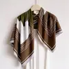 Pañuelo Cuadrado Grande de Seda Oblicua Estilo Británico 90 Estampado de Cebra Seda Moda Bufanda Chal Versátil