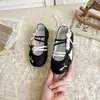 Zapatos de Princesa para Niñas 2026 Primavera y Otoño Estilo Coreano Zapatos Infantiles de Suela Suave sin Cordones Zapatos Pequeños de Piel Moda para Bebés Zapatos Individuales Tendencia