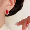 Moda Transfronteriza Retro Versátil Super Brillantes Pendientes de Cristal con Forma de Rombo Incrustados de Diamantes Femeninos Simples Pendientes de Gama Alta Venta al por Mayor