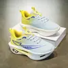 Zapatos Deportivos para Niños con Superficie de Cuero, Zapatos Casuales que Aumentan la Altura para Adolescentes, Nuevos Zapatos Profesionales de Carreras para Niñas de Primavera y Otoño 2026