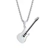 Atacado de fábrica pingente de guitarra personalizado rock and roll europeu e americano em aço inoxidável, colar com pingente clássico de rua moderno em aço titânio masculino