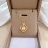 [Acero de titanio] Collar elegante y lujoso con perlas de pipa, cadena de clavícula de acero de titanio para mujer.