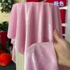 Fábrica directa de tela de terciopelo dorado para bodas ahora tela de terciopelo grueso para mesa de conferencias mantel al por mayor