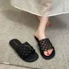 Estilo Férias Sul da França Preguiçoso Casual Aconchegante Férias Sol Chinelos 2026 Sapatos Femininos Mais Vendidos Fofo Tendência Moda Meio