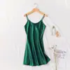 Roupão de Manhã de Casamento Feminino Noiva Madrinha Grupo Seda Gelada Pijama de Casamento Camisola Robe Vermelho Feminino Comprimento Médio Fino