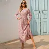 Vestido floral europeu e americano longo de gola redonda com mangas compridas para afinar a cintura