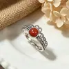 Anillo Yunchaoxuan de Plata de Ley S925 Vintage Desgastado con Ágata Roja del Sur, Borde de Encaje de Corona, Diseño Hueco, Anillo Abierto de Nicho de Lujo Ligero