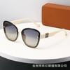 2025 Nuevas Gafas de Sol para Mujer Estilo Vintage Ojo de Gato Montura Grande Lujo Ligero Moda TikTok Caperucita Roja Celebridad de Internet Gafas de Sol Ultravioleta