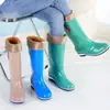 Zapatos impermeables de caña alta para la temporada de lluvias, botas de lluvia de gelatina, zapatos de goma antideslizantes para trabajo en cocina, cubrebotas, botas de agua para mujer, verano para adultos
