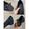 Primer Encuentro con los Zapatos de Tacón Bajo Retro Estilo Francés para Otoño e Invierno 2025: Zapatos Mary Jane Elegantes de Tacón Alto con Boca Baja de Camelia para el Trabajo