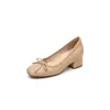 Sapatos Internos com Salto Grosso para Elevação de Altura para Mulheres Cor Nude Novo Estilo com Saia Boca Rasa Bico Quadrado Sapatos Femininos Salto Alto Vermelho Não Cansativo Verão