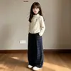 Conjunto de terciopelo plus para niñas Otoño/Invierno 2026 Nuevo Estilo Casual Perezoso Versátil Sudadera Cálida Pantalones a Cuadros Conjunto de Dos Piezas Moderno