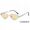 Nuevas gafas de sol de moda con montura triangular de metal estilo ojo de gato para hombre, estilo europeo y americano de alta gama, gafas de sol versátiles de moda estilo callejero para mujer
