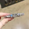 Pasador de Corazón con Diamantes Brillantes Estilo Coreano, Sensación de Lujo y Alta Gama, Pin de Pato Ultra Brillante, Accesorio para el Cabello Versátil y de Moda