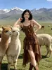 Vestido de Alça de Verão Xinjiang Yunnan para Viagem, Bainha Irregular para Sessão de Fotos na Praia, Estilo Boêmio de Férias