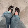 Couro de Ovelha~Sapatos Estilo Francês com Padrão Rachado e Biqueira Dividida, Sapatilhas Slip-On de Couro Genuíno para Mulheres, Versáteis Sapatos Únicos de Boca Rasa